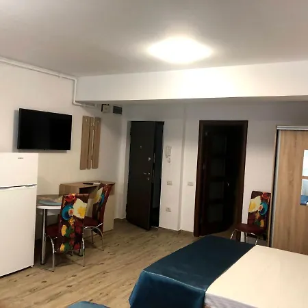 Family Studio Q Apartment Navodari